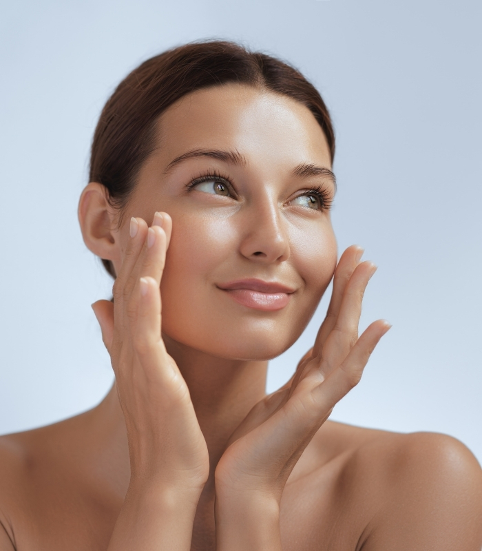 4.⁠⁠Levent’te Yosun Peeling ile Işıltılı Cilt